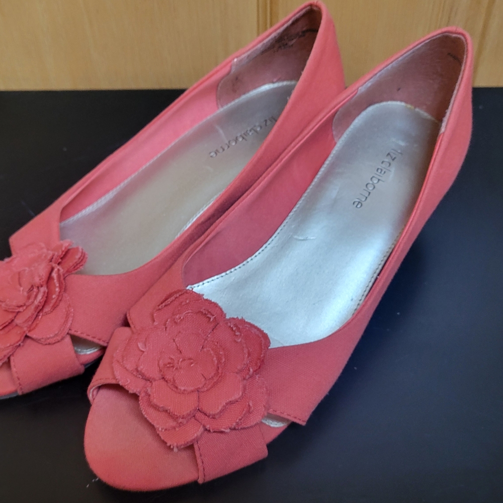 Liz Claiborne Coral Women's Shoes - Picture 2 of 5